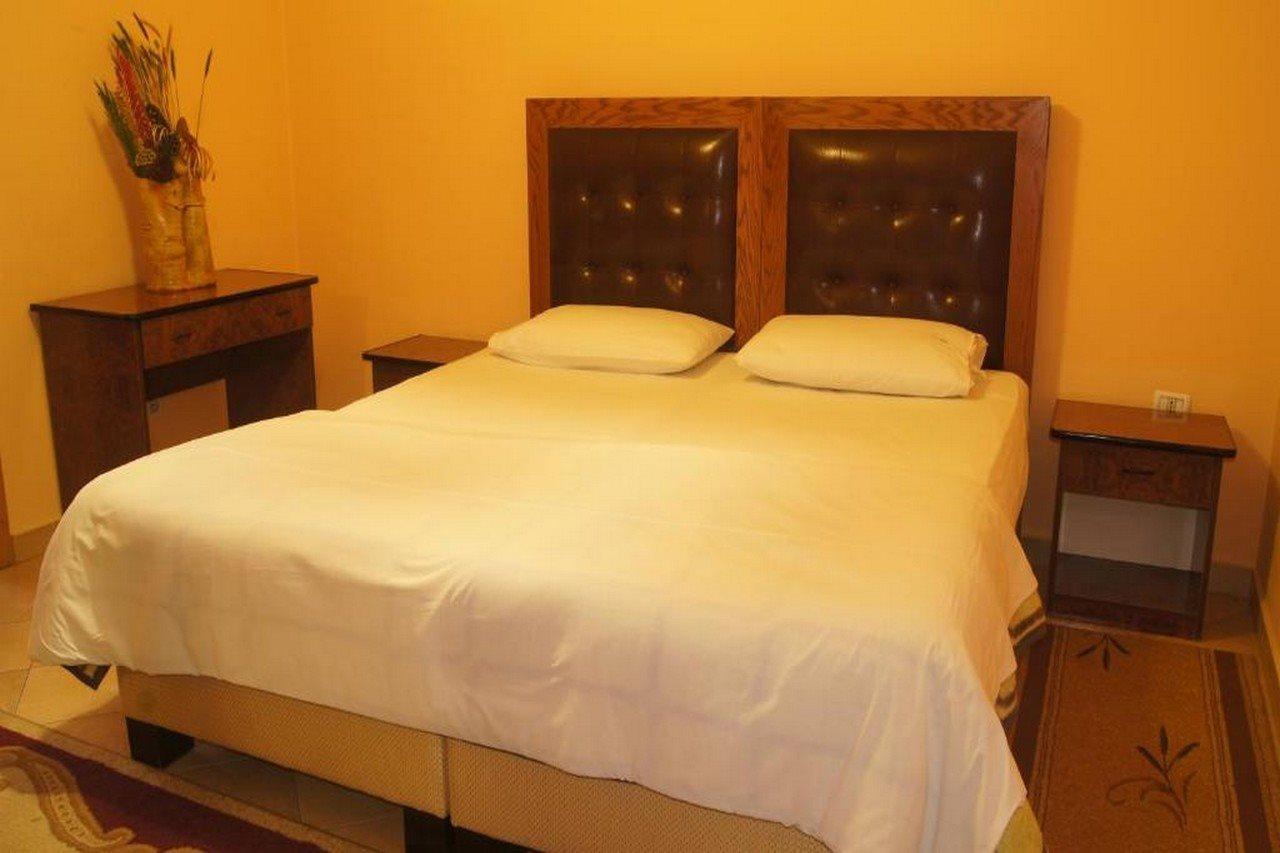Bristol Hotel Tiranë Ngoại thất bức ảnh